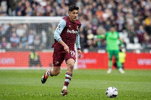 来了！罗马诺：埃德松-阿尔瓦雷斯有望今天加盟费内巴切