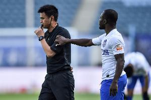 记者：明天足协杯国安vs玉昆，由刘威、李海新执法