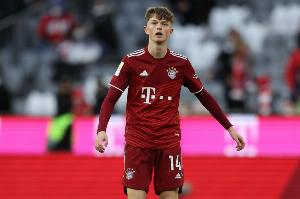 外媒：埃因霍温今夏仍可能签下万纳尔，与球员团队保持联系