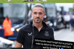 开启新生涯，格拉利什社媒晒照：很自豪为这支出色球队完成首秀