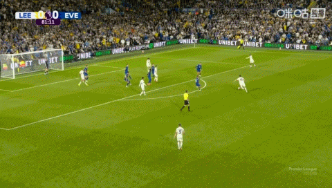 塔科夫斯基：我手臂紧贴身体也算手球？这太荒谬了