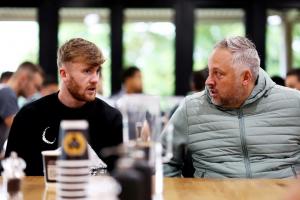 BBC：水晶宫会面前狼队体育总监霍布斯，他看了对水晶宫vs切尔西