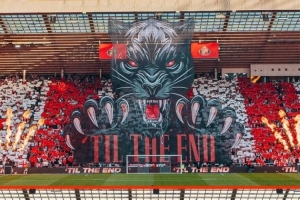 帅！桑德兰晒Tifo庆祝回归英超首轮获胜：我们用自己的方式做到了