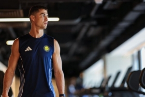 剑指冠军！利雅得胜利晒C罗进行恢复性训练照片