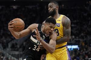 现役球员总决赛单场50分仅两位：18年詹姆斯和21年字母哥