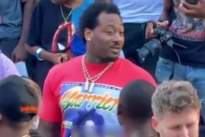 还能认出来不？沃尔近期出席活动 身材发福明显