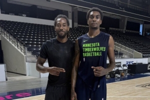 切磋技艺！自媒体晒今日莱昂纳德和麦丹训练照