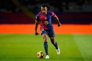 世体：巴萨今天举办孔德的续约仪式，拉波尔塔将出席