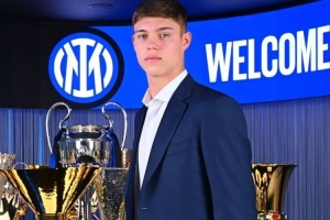 米体：国米曾选择他并放弃莱奥尼，如今帕拉西奥斯却难寻下家