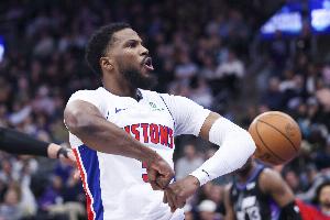 薪资专家：雷霆热火等8支球队能报价比斯利 勇士或许也行但很困难