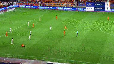 梅开二度！韦世豪助攻，费利佩抽射远角破门，蓉城3-1领先玉昆！