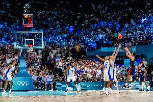 亚布塞莱谈奥运男篮决赛：巴黎主场如客场 但我们逼出了最强库里