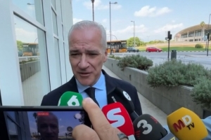 莱万特主席：相信能找到限制亚马尔方法 球迷的支持让我们12打11