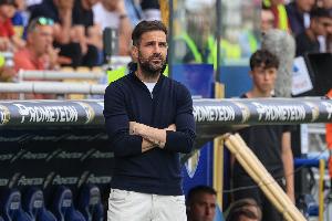 小法：科莫球员不是梅西我也不是安帅，球队必须端正比赛态度