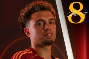 艾纳维：罗马主场气氛超出预期，无论首发或替补我都随时做好准备