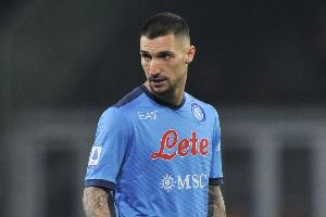 波利塔诺：德布劳内非常好且谦逊，他努力学意语&我们也向他学习