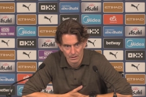 击败曼城！弗兰克：克洛普是智者，我崇尚高位压迫主动出击的理念