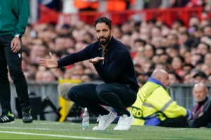 鲁尼：曼联还得买两到三名球员，很难说阿莫林能干四、五年