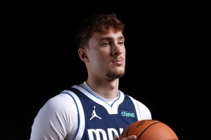 ESPN预测新赛季最佳新秀：弗拉格断档第一 迪伦-哈珀第二