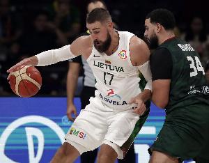 现役球员欧锦赛得分前五：瓦兰475分第一 施罗德第二 东契奇第四