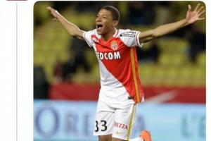 摩纳哥社媒晒姆巴佩青涩照：迫不及待想见你，后者回复：❤️