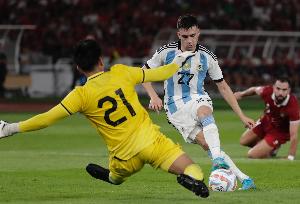 天空体育：切尔西商谈租借布莱顿中场博纳诺特，无买断条款