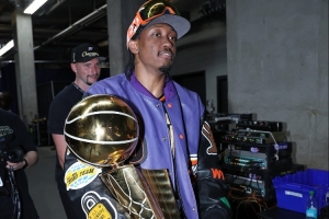 杰伦威：我并不完美也不会在乎外界的批评 我有总冠军戒指