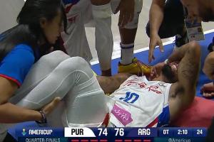 阿尔瓦拉多背部着地 痛苦大叫+捂脸痛哭 被担架抬出场