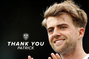 官方：利兹联与31岁前锋班福德解约 球员效力七年出战205场获两冠