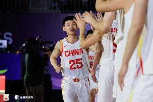 直播吧：北控&同曦在王岚嵚转会费上未能达成一致 出价相差1000万