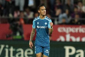 西媒：安东尼在曼联合同剩余薪资差额超过600万欧，他不愿意放弃