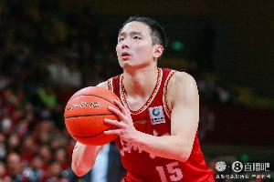 媒体人：青岛顶薪拿王奕博是值得的 教练在末节能派出大外援阵容