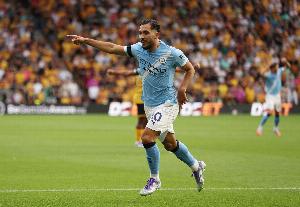 队报：谢尔基大腿受伤，将缺战曼城本轮英超的比赛