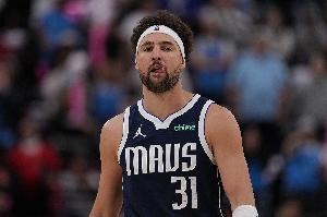 杰伦威谈自己的“欢迎到NBA时刻”：克莱负角度命中 拍了我拍屁股