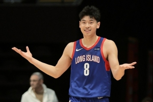 改穿几号？崔永熙此前在广州&篮网都穿8号 而广东已退役朱8球衣