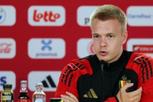 HWG，罗马诺：费尔梅伦将租借加盟马赛，附带买断条款