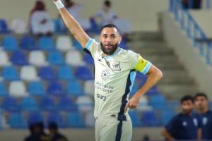 本泽虎！本泽马沙特联首轮上演帽子戏法，吉达联合5-2大胜