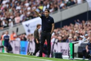 真核伊劳拉！樱桃卖人赚2亿&后防拆掉，招兵买马后2连胜又成炸弹