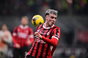 罗马诺：先租后买，伯恩茅斯将继续和米兰谈判以引进A-希门尼斯