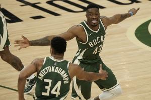 字母哥哥：专注防守这是我的角色 对阵意大利表现对签约有帮助