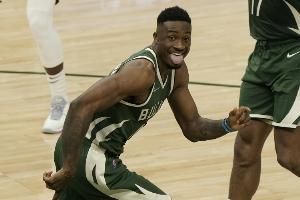 字母哥哥谈重返雄鹿：他们对我在欧锦赛的防守表现感到兴奋