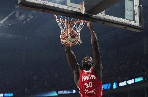 高效攻防！博纳17分钟7中6拿到12分4板2断2帽