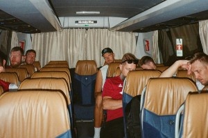 暂时1胜2负！波尔津吉斯晒照：国家队的夏天！