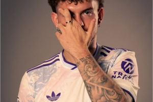 3500万镑新援，阿斯顿维拉官方：埃利奥特将身披9号战袍