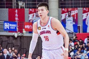 真挚的祝福！祝广东男篮新援焦泊乔24岁生日快乐！