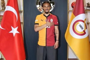 萨内谈落选国家队：和纳帅的沟通很坦诚，我会用表现赢回征召