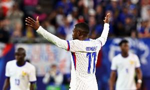 队报：登贝莱未参加周二的法国队训练，仍在进行康复训练