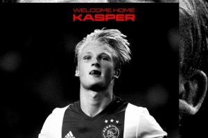 官方：27岁前锋多尔贝里回归阿贾克斯，签约至2029年