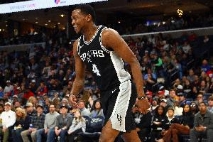 4年2.29亿顶薪！Lowe：喜欢福克斯和马刺的提前续约 他会强势反弹