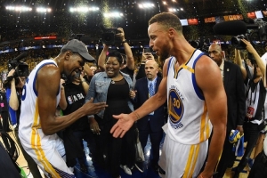 CBS排本世纪冠军球队：17勇01湖18勇分列前三 16骑第九 22勇倒一